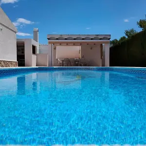 Exclusiva Con Piscina Calafat